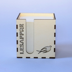 Dřevěný box na papírky 100*100 mm